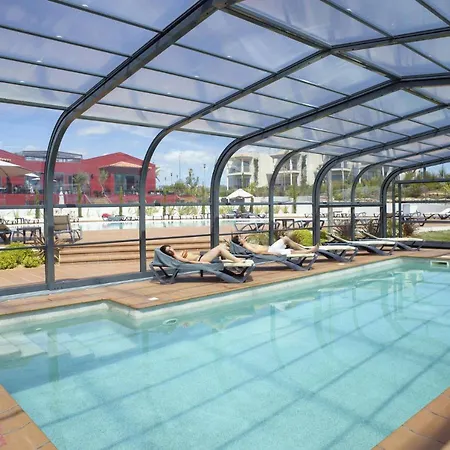 Canada Sleeps 6 With Pool Air Con And Wifi ヴィラ カルヴォエイロ